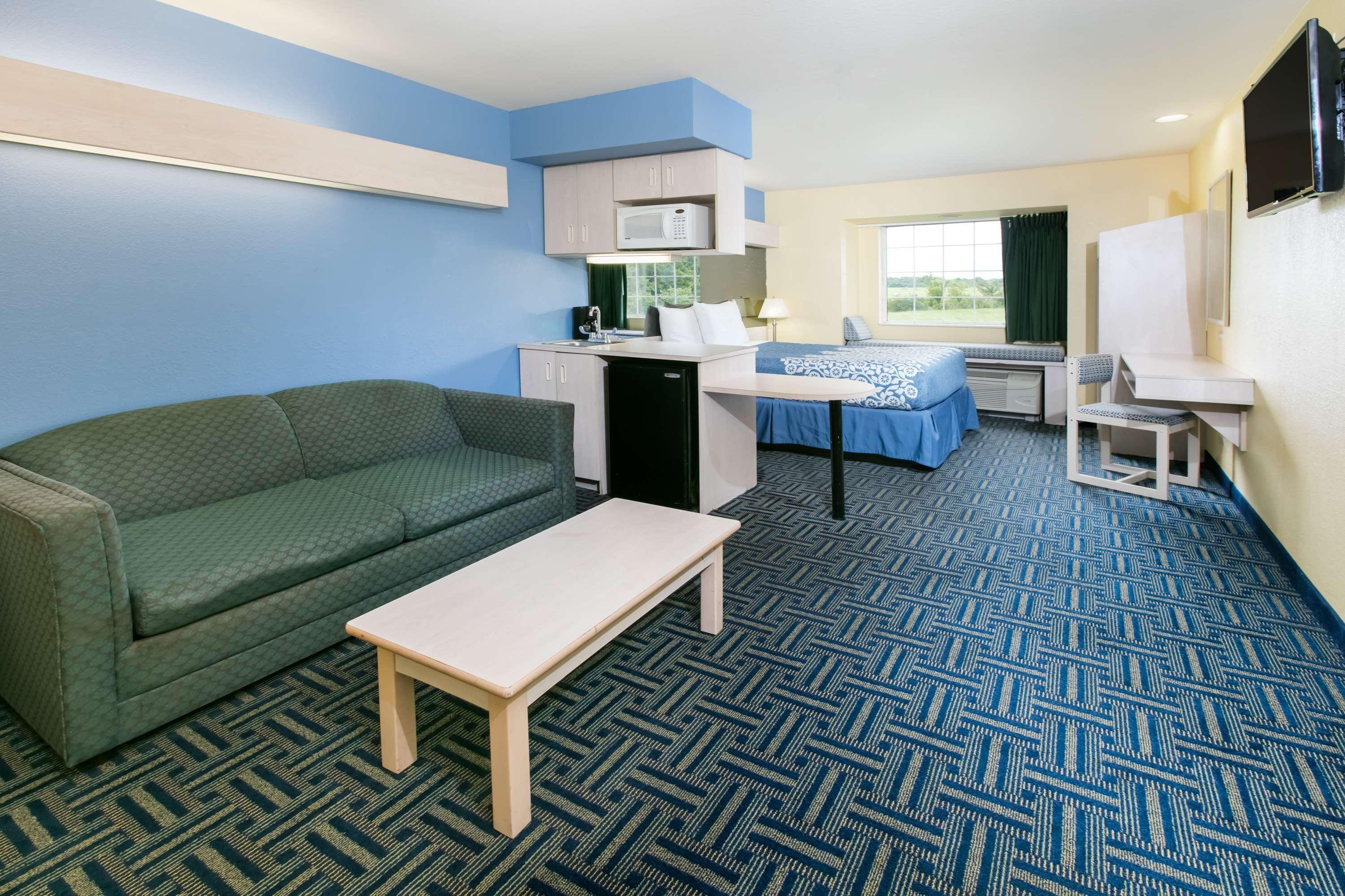 Days Inn Pryor Creek Buitenkant foto